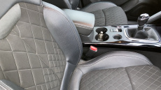 Renault Kadjar 1.5 Blue dCi Iconic 5dr Diesel Hatchback